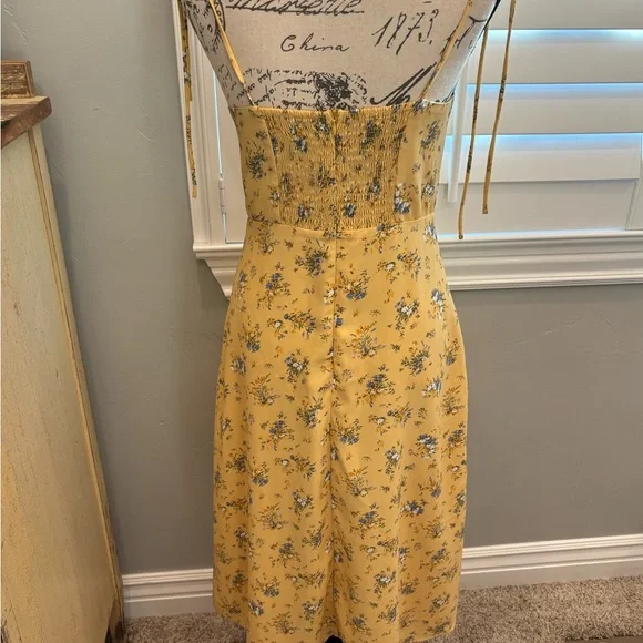 Chic Yellow Floral Maxi Dress - Picture 2 of 6